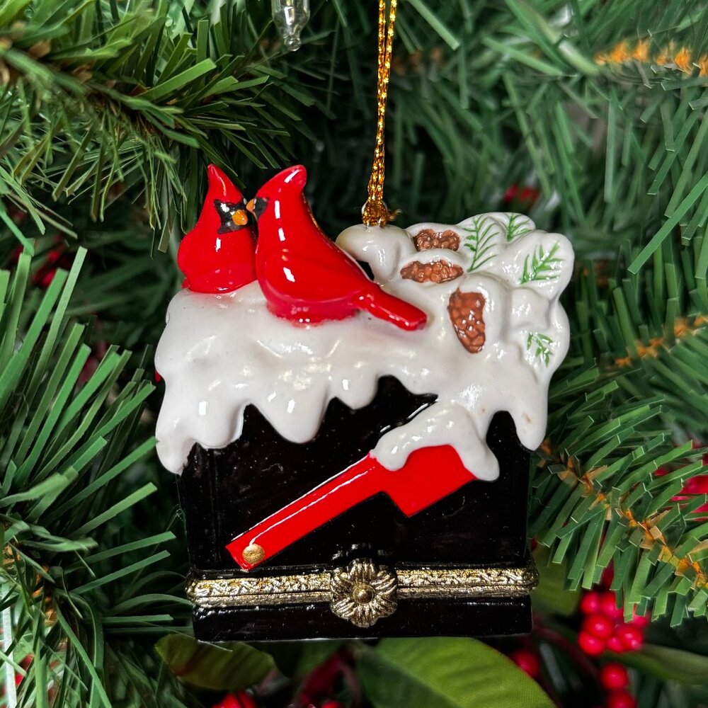 Cardinal Mailbox Porcelain Hinged Surprise Gift Trinket Box Christmas Ornament